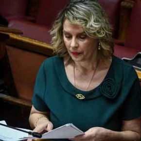 Μεγάλη ήττα για την κυβέρνηση – Δεν τολμάει να πατήσει το πόδι της στην Τρίπολη η&nbsp;Παπακώστα