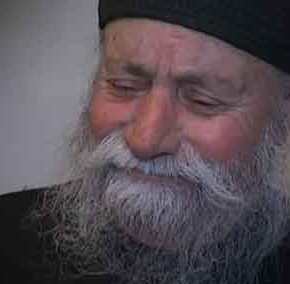 Ἱερομόναχος Χρύσανθος Μαχαιριώτης: Ὁ ἄνθρωπος πού χάρισε τά ράσα καί τό ὄνομά του στόν Γρηγόρη Αὐξεντίου! (BINTEO) –&nbsp;ΕΞΑΙΡΕΤΙΚΟ!!