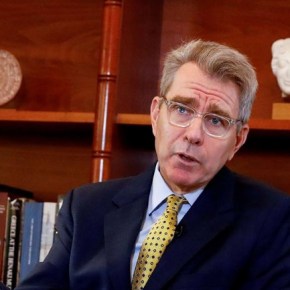 Επίθεση με μπογιές στο σπίτι του Αμερικανού&nbsp;πρέσβη