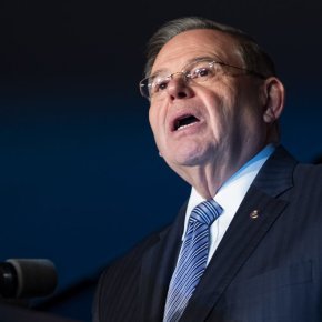 Γερουσιαστής Ρ.Μενέντεζ κατά Άγκυρας: «Έτοιμη για ηγετικό ρόλο στην Αν. Μεσόγειο η&nbsp;Ελλάδα»