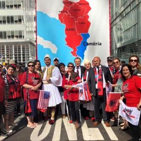 Οι Αλβανοτσάμηδες σε παρέλαση στις&nbsp;ΗΠΑ