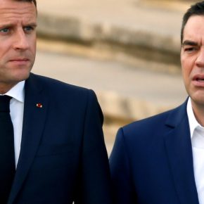 Μακρόν σε Τσίπρα: Αν θέλεις σου στέλνω και&nbsp;φρεγάτες!