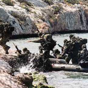 Επιχείρηση ανακατάληψης βραχονησίδας από τις&nbsp;ΕΔ