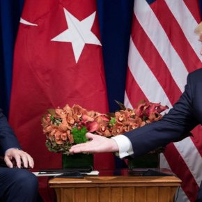 Να επιζητά και να εύχεται η Ελλάδα… βελτίωση των σχέσεων των ΗΠΑ με την&nbsp;Τουρκία;