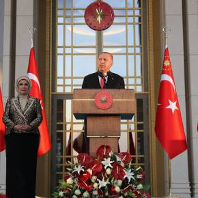 «Είμαστε έτοιμοι να κάνουμε ότι και το ’22»: Απειλές Ερντογάν με αναφορά στη Μικρασιατική&nbsp;Καταστροφή