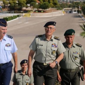 ΓΕΕΘΑ: Επίσκεψη του Αρχηγού σε Σχηματισμούς – Μονάδες των ΕΔ&nbsp;[pics]