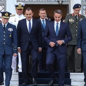 Τα δύο μέτωπα του Κυριάκου – Η θεσμική τρύπα στην εθνική&nbsp;ασφάλεια