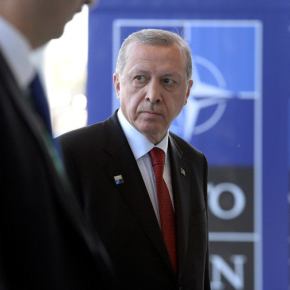 Γερουσιαστές ετοιμάζουν ψήφισμα εκδίωξης της Τουρκίας από το ΝΑΤΟ! – «Μην επιτεθείτε στους&nbsp;Κούρδους»