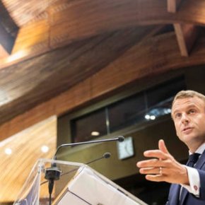 Μακρόν για μεταναστευτικό: «Η Ελλάδα έχει δίκιο και η Τουρκία το&nbsp;εκμεταλλεύεται»