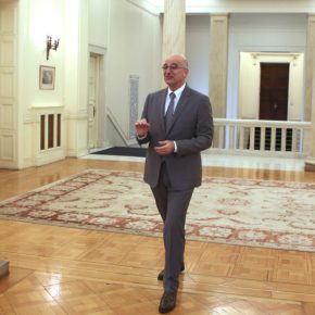 Δένδιας: Ο Ζάεφ εκμεταλλεύεται μια προβληματική&nbsp;συμφωνία