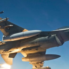 Δεν πέταξαν τα ελληνικά F-16 στην κυπριακή παρέλαση λόγω τουρκικών απειλών – Άγκυρα: «Θα σας αναχαιτίσουμε»&nbsp;(upd)