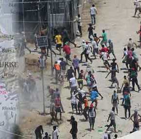 Σάμος: Το νησί «έρμαιο» των αλλοδαπών – Έχουν κατέβει στους δρόμους&nbsp;(βίντεο)