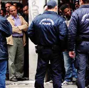 Θεσσαλονίκη: «Πρόσφυγας» αυνανιζόταν μπροστά σε 16χρονη Ελληνίδα σε στάση&nbsp;λεωφορείου!