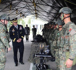 Επίσκεψη Διοικητή του ΝΑΤΟ στις αλβανικές ένοπλες&nbsp;δυνάμεις