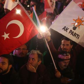 Πολιτικός εμφύλιος στην Τουρκία: Προχωρά η διάσπαση στο καθεστώς Ερντογάν – Στελέχη του AKP δημιουργούν αντίπαλα&nbsp;κόμματα