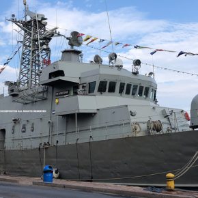 Εντυπωσιακά πλάνα από την «Κ/Φ Αρματωλός» στην επέτειο απελευθέρωσης της Χίου&nbsp;[pics,vid]