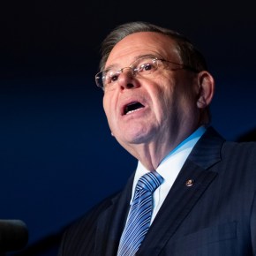 «Θερμή υποδοχή» γερουσιαστή Μενέντεζ στον Ερντογάν με 10 ερωτήματα&nbsp;.