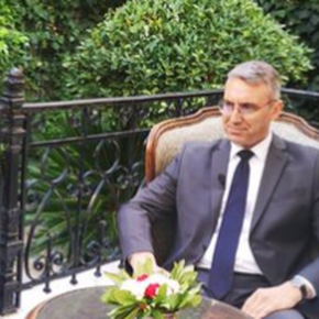 Προκαλεί ο Τούρκος πρέσβης: Πρέπει να μας αντιμετωπίζετε ως γείτονες, όχι ως&nbsp;αντιπάλους