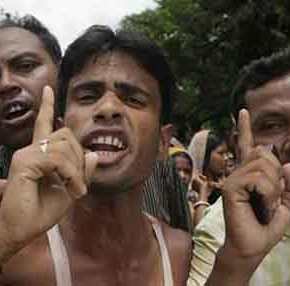 Θεσσαλονίκη: Τρίτη συνεχής ημέρα με άγριες συμπλοκές αλλοδαπών – Εκτός ελέγχου η&nbsp;κατάσταση