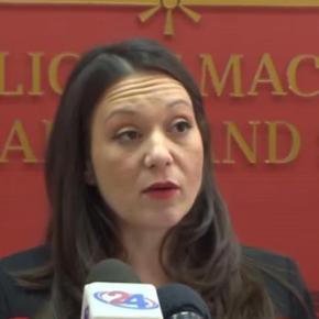 Η Βουλή των Σκοπίων απέπεμψε την υπουργό για την επίμαχη&nbsp;πινακίδα