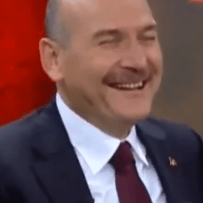 Ο υπουργός Σοϊλού γελά και ειρωνεύεται την&nbsp;Ελλάδα