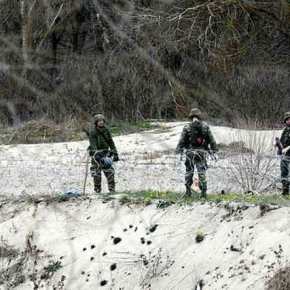 ‘Πάγωσαν» οι Τούρκοι: Οι ΕΔ τοποθετούν συρματοπλέγματα στον ποταμό Έβρο – Η μπάντα του ΕΣ παιανίζει το Μακεδονία Ξακουστή» στις&nbsp;Καστανιές