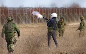 Η κυβέρνηση Μητσοτάκη ΤΩΡΑ ειναι μια εθνική κυβέρνηση. Δεν βλέπουμε παρά μόνον τον ΝΙΚΗΦΟΡΟ ΠΟΛΕΜΟ ΚΑΤΑ ΤΗΣ ΤΟΥΡΚΙΑΣ. Ας κοιτάξει να καθαγιαστεί κι αυτός απ’ τα ανομήματα του «δέντρου» του. ΣΤΟ&nbsp;ΨΑΧΝΟ