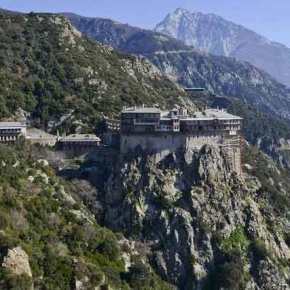 Η κακοκαιρία «σάρωσε» το Άγιο Όρος – Αίτημα να κηρυχθεί σε κατάσταση έκτακτης&nbsp;ανάγκης