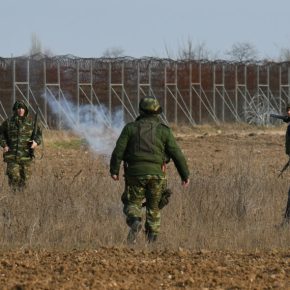 ΓΕΕΘΑ: Έτσι θωράκισαν τα σύνορα! Εντυπωσιακό βίντεο από τη δράση των Ενόπλων Δυνάμεων&nbsp;(vid)
