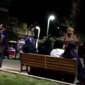 ΒΙΝΤΕΟ ΑΠΟ ΤΗΝ ΠΛΑΤΕΙΑ… Στον Άγιο Παντελεήμονα δεν στιβάζονται οι Έλληνες ο ένας πάνω στον άλλον γιατί απλά… ΔΕΝ ΥΠΑΡΧΟΥΝ ΕΛΛΗΝΕΣ…!!!