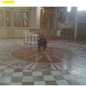 Πρόκληση για Ζάεφ: Ο Ήλιος της Βεργίνας βρίσκεται στο πάτωμα της Αγίας Τριάδας, θα τον&nbsp;ξηλώσετε;