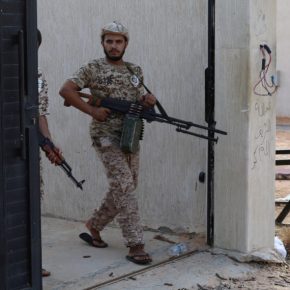 Μεγάλη ήττα για τον Χάφταρ! Βίντεο-ντοκουμέντο με τους μισθοφόρους του Ερντογάν να παρελαύνουν σε αεροπορική βάση της&nbsp;Λιβύης