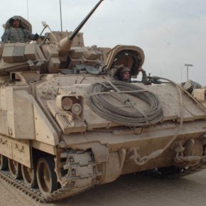 Ο Ελληνικός Στρατός ελπίζει στη παραχώρηση 300 M2A2 Bradley, 1200+ M1117 Guardian ASV και 12 AAV-7 για την ενίσχυση των επιχειρησιακών δυνατοτήτων&nbsp;του