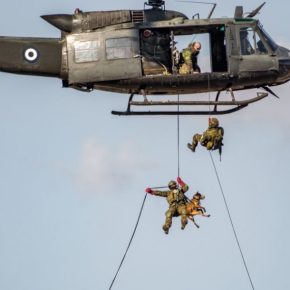 Παρών σε στεριά, ουρανό και θάλασσα! Εντυπωσιακά πλάνα από τη δράση του Ελληνικού&nbsp;Στρατού