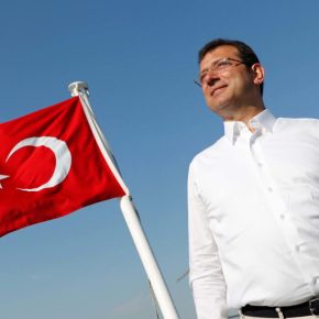 Ο Ιμάμογλου “καρφώνει” Ερντογάν: Η Αγιά Σοφιά δεν πρέπει να εργαλειοποιείται