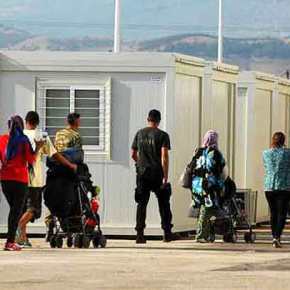 Έπιασαν «πρόσφυγες» με όπλα στο Hot Spot της&nbsp;Ριτσώνας…