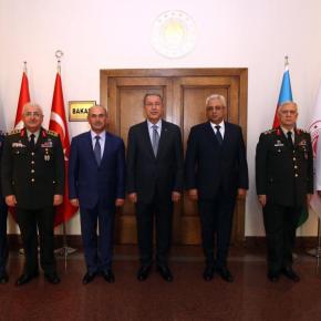 Κάτι ετοιμάζουν οι Τούρκοι στον Καύκασο: Εκτάκτως στο τουρκικό ΥΠΑΜ κλιμάκιο&nbsp;Αζέρων