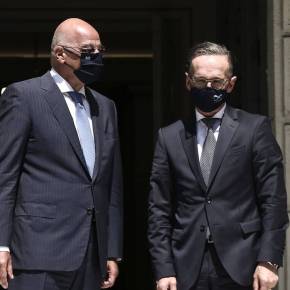 Μήνυμα στην Άγκυρα από την επίσκεψη Μάας στην Αθήνα: Τι ειπώθηκε με Μητσοτάκη-Δένδια