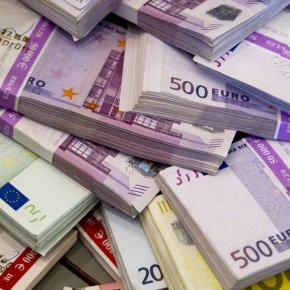 Microsoft: Μια επένδυση του… «ενός δισ. ευρώ» σε «αέρα» και «υπολογιστικά νέφη» πόσο υπαρκτή&nbsp;είναι;