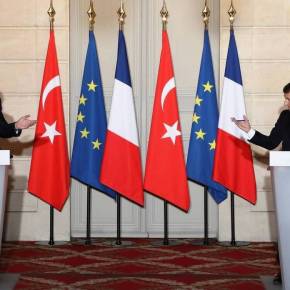Ασφυκτικό «μαρκάρισμα» Μακρόν σε Ερντογάν – Καλεί την ΕΕ να λάβει μέτρα κατά της&nbsp;Τουρκίας