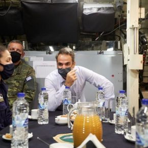 Ημέρα Ενόπλων Δυνάμεων: «Ευχαριστώ το προσωπικό για την αυταπάρνησή του» είπε ο&nbsp;Πρωθυπουργός