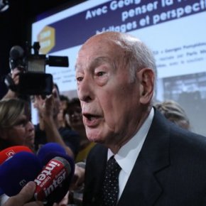 Έφυγε από τη ζωή ο ο πρώην πρόεδρος της Γαλλίας Ζισκάρ Ντ’ Εστέν.Έφυγε στα 94 του&nbsp;χρόνια