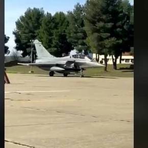 Rafale: Η στιγμή που τα γαλλικά μαχητικά προσγειώνονται Τανάγρα – Αποκλειστικά&nbsp;βίντεο