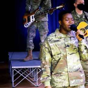 Ο «Χορός του Ζαλόγγου» από τη μπάντα του Αμερικανικού&nbsp;στρατού