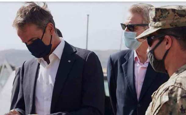 aeropalnoforo_mitsotakis-696x432