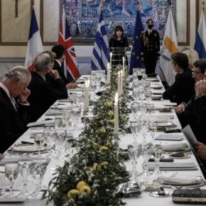 ΠτΔ: Καμία αναφορά στην Ορθοδοξία στην ομιλία της στο επίσημο δείπνο για τα 200&nbsp;χρόνια