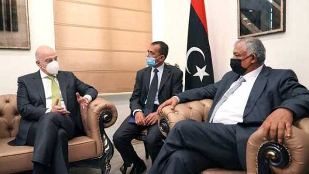 Nikos-Dendias-Hussein-Atiya-Abdul-Hafeez-Al-Qatrani-696x392