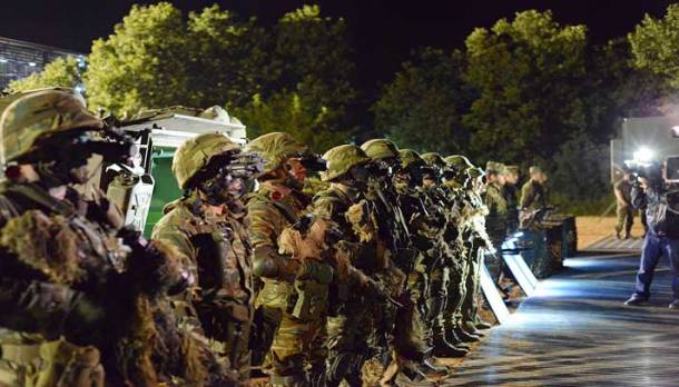 PEZIKO_STRATOS_NYXTA