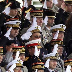 Η εξέγερση των στρατηγών: Οι Γάλλοι φοράνε στολές, όχι παντόφλες! Και δυστυχώς ξέρουν πολύ καλά τι&nbsp;λένε…