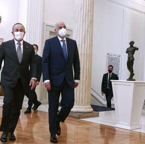 Συνάντηση Δένδια – Τσαβούσογλου: Εγκρίθηκαν προγράμματα οικονομικής&nbsp;συνεργασίας